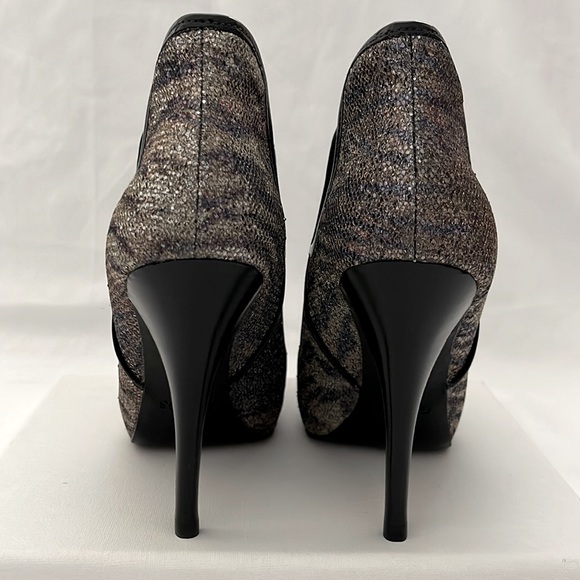 GUESS sparkle zebra-print high heel ankle boots - Picture 4 of 4